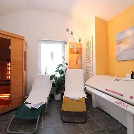 Droese, Haus 8 - 6 Apartment